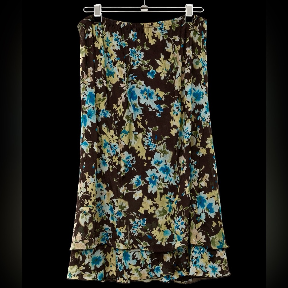 Briggs New York Brown/ Blue Skirt.    Size L